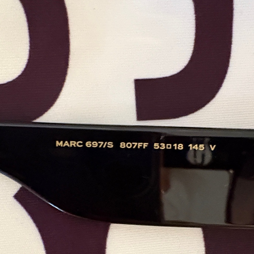 Marc Jacobs Black Frame Sunglasses with Brown Lenses - Picture 6 of 8